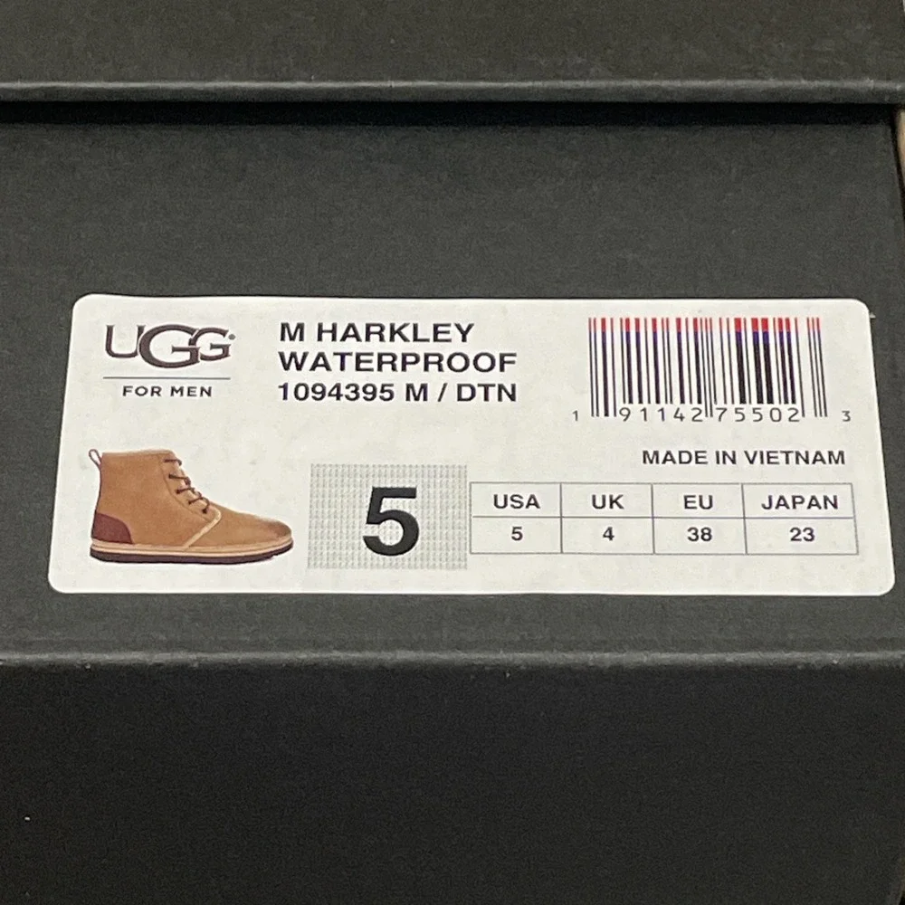 UGG Harkley Desert Sand Waterproof Leather Boots Shoes Men's Size 5/ Women's 6.5
